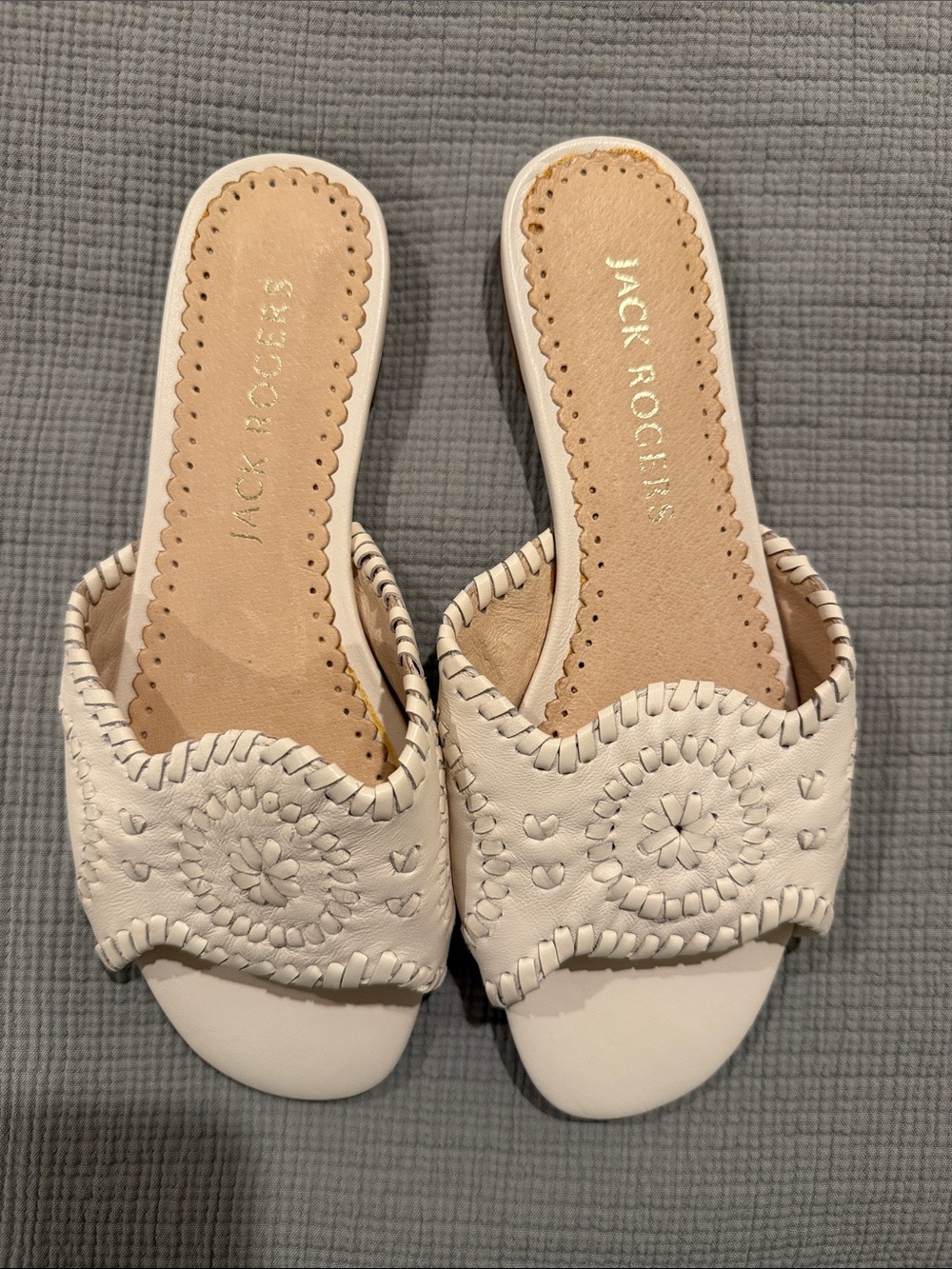 Brand New!! Jack Rogers Cream Leather Slide Mules with Whipstitch Medallion